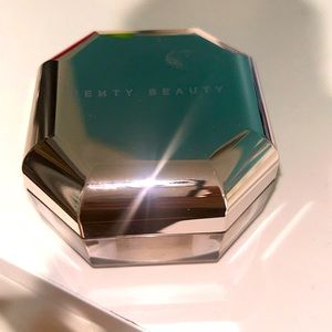 FENTY POWDER